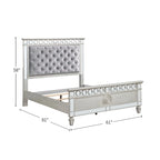 Lit double en velours gris avec finition argentée et effet miroir