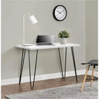 Bureau d'ordinateur rétro Tamarack